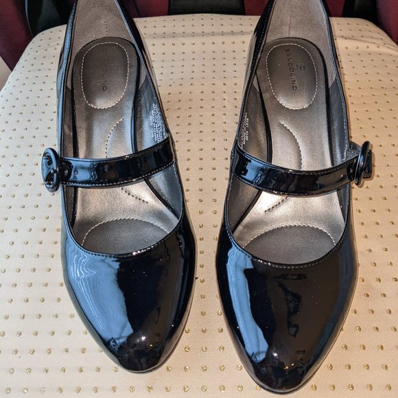 Bandolino Shoes - Bandolino 8.5 black patent leather shoes